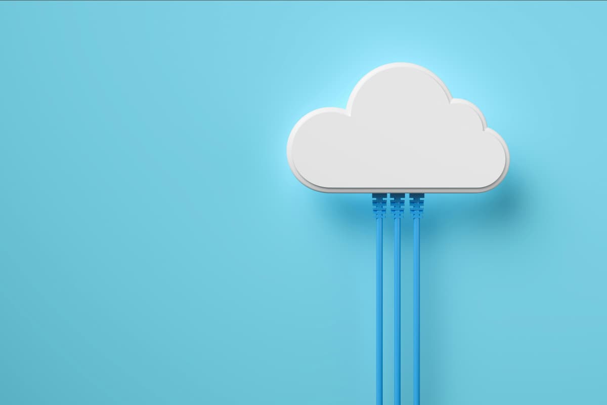 Cloud computing - Concept visuel avec nuage et connexions
